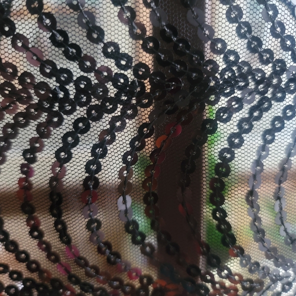 Formal sheer & sequence shawl - Picture 6 of 10